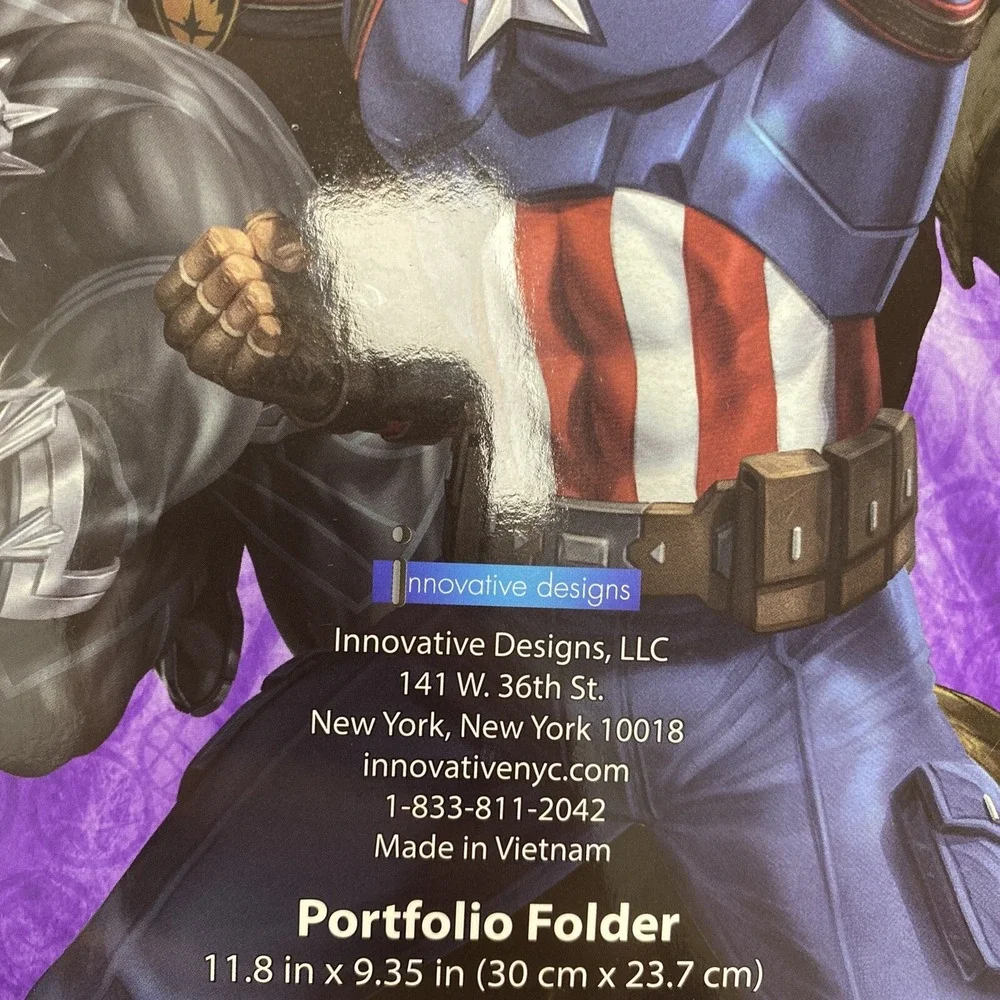 x4 Marvel Universe 2 Pocket Portfolio Folder, 3-Hole Punched for Binder new